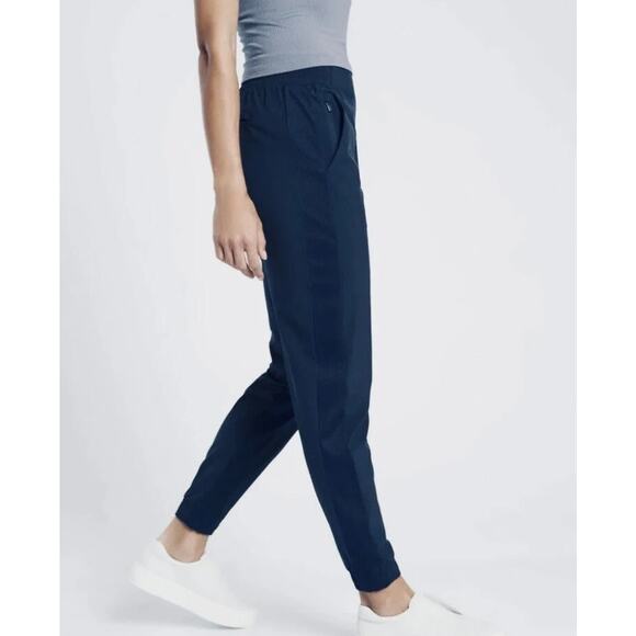 Athleta Brooklyn Jogger Pants Women’s 10 Navy Blue Stretch Travel Athleisure - Picture 10 of 10